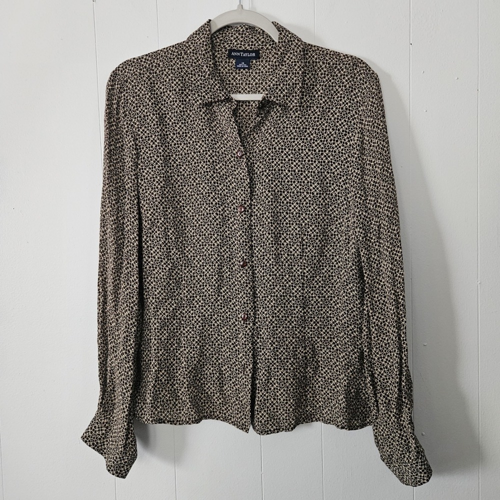 Ann Taylor 100% Silk Button Down Blouse Size S M Parisian Office Elegant